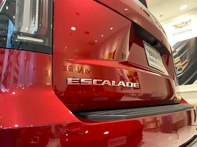 CADILLAC ESCALADE - 4