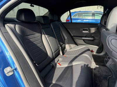 MERCEDES-BENZ C-CLASS - 10