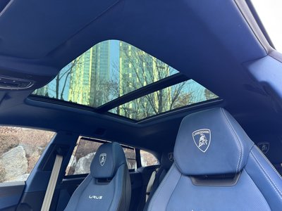 LAMBORGHINI URUS - 5