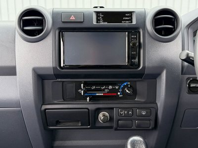 2015 Toyota LAND CRUISER 70 缩略图 50