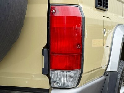 2015 Toyota LAND CRUISER 70 缩略图 41