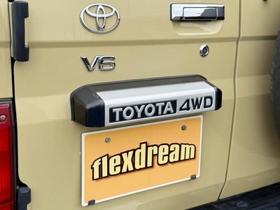 2015 Toyota LAND CRUISER 70 缩略图 42