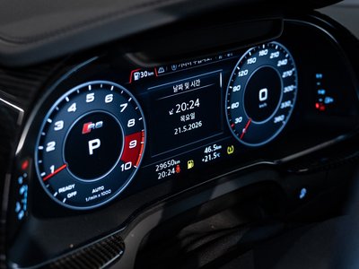 AUDI R8 - 5