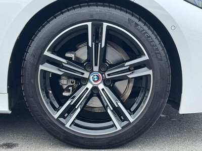 صورة 9 لـ 2023 BMW 3 SERIES