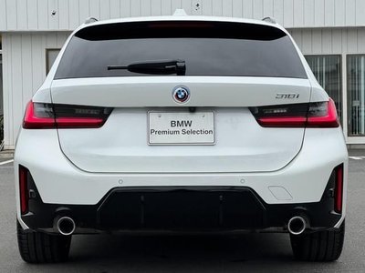 صورة 2 لـ 2023 BMW 3 SERIES
