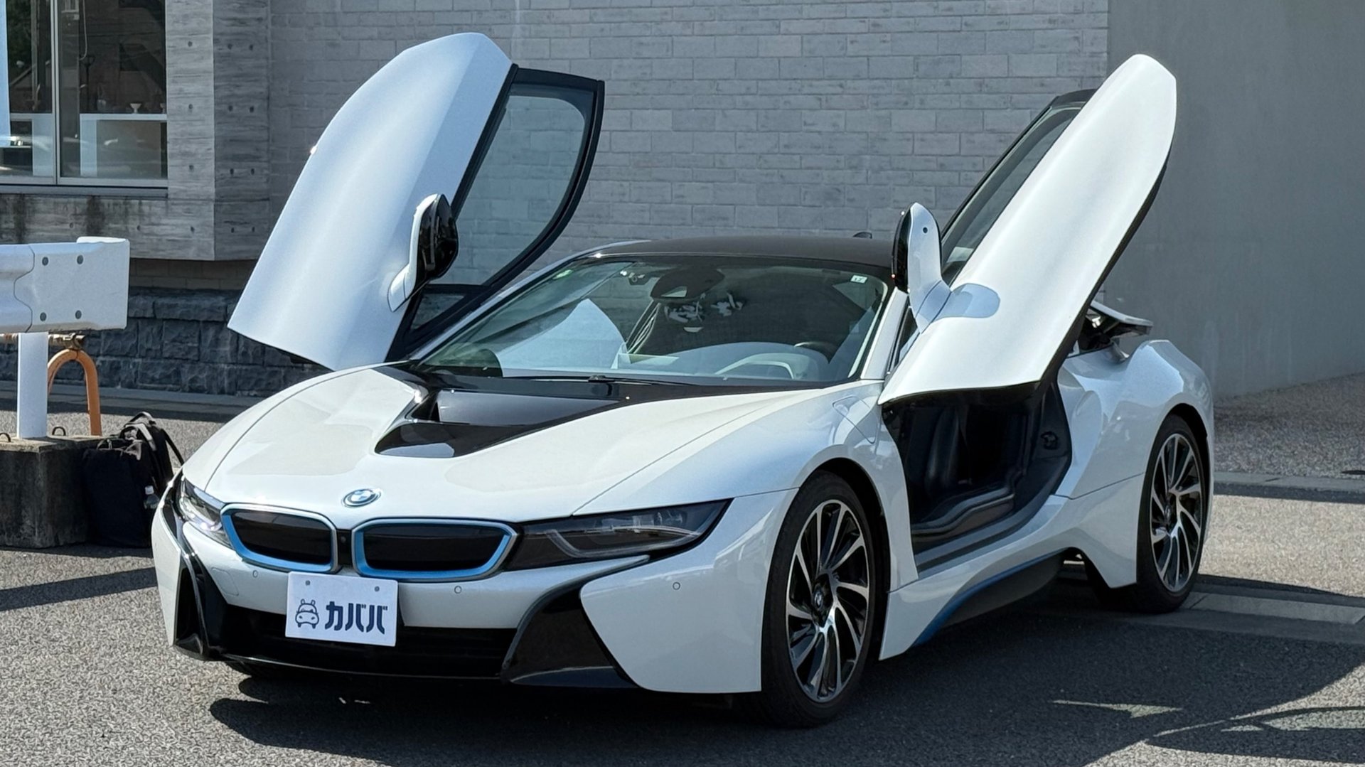 BMW I8 BASE MODEL - View 1