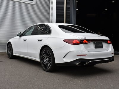 MERCEDES-BENZ E-CLASS - 8