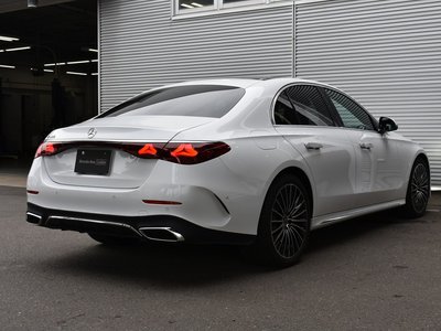 MERCEDES-BENZ E-CLASS - 7