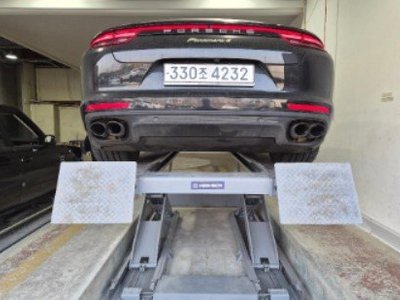 PORSCHE PANAMERA - 2