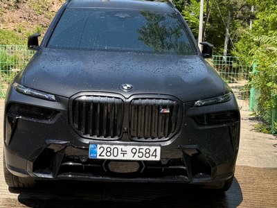 صورة 1 لـ 2025 BMW X7
