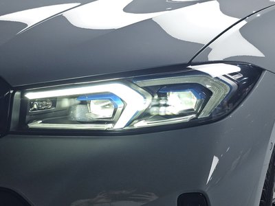 2026 BMW 3 SERIES photo 9