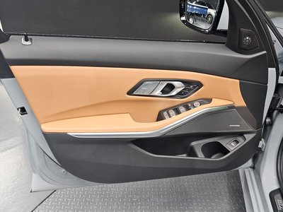 2026 BMW 3 SERIES thumbnail 14