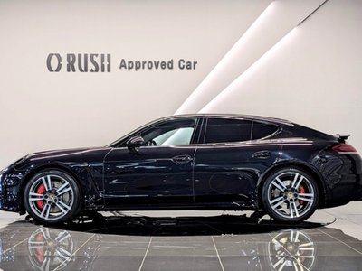 PORSCHE PANAMERA - 5