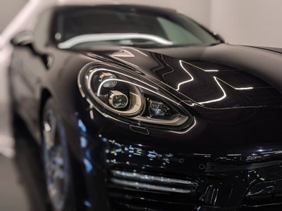 PORSCHE PANAMERA - 8