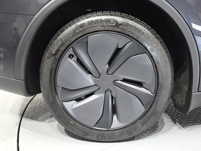 TESLA MODEL Y - 6