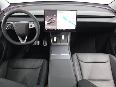 TESLA MODEL Y - 5