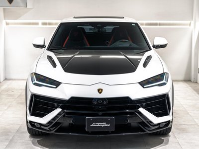 LAMBORGHINI URUS - 4