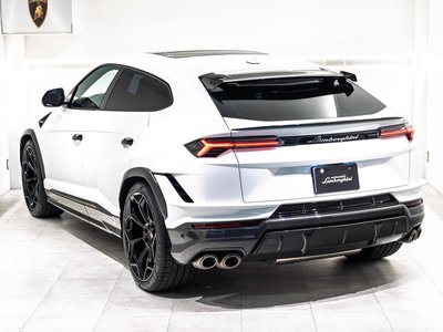 LAMBORGHINI URUS - 6