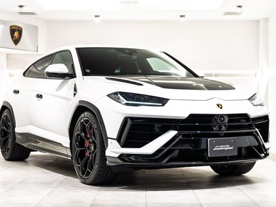 LAMBORGHINI URUS - 1