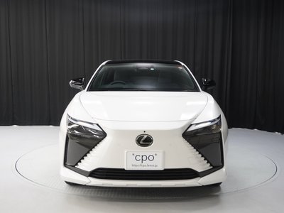 صورة 8 لـ 2023 Lexus RZ