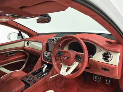 2026 Bentley BENTAYGA thumbnail 25