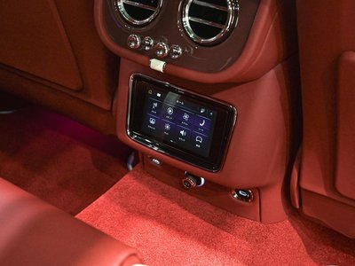 2026 Bentley BENTAYGA thumbnail 32