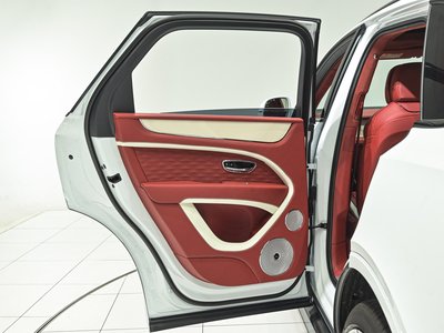 2026 Bentley BENTAYGA thumbnail 28