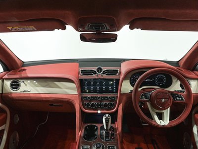 2026 Bentley BENTAYGA thumbnail 17