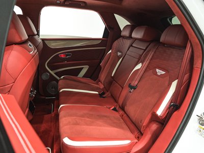 2026 Bentley BENTAYGA thumbnail 30