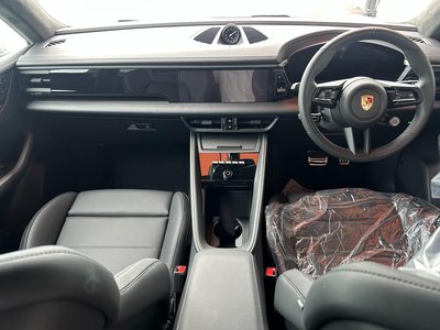 2025 Porsche MACAN 缩略图 21