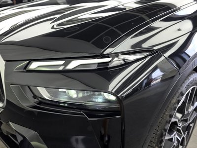 2025 BMW X7 照片 9