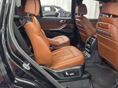 صورة مصغرة 18 لـ 2025 BMW X7