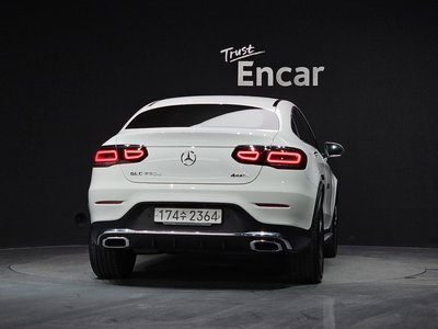 MERCEDES-BENZ GLC - 4