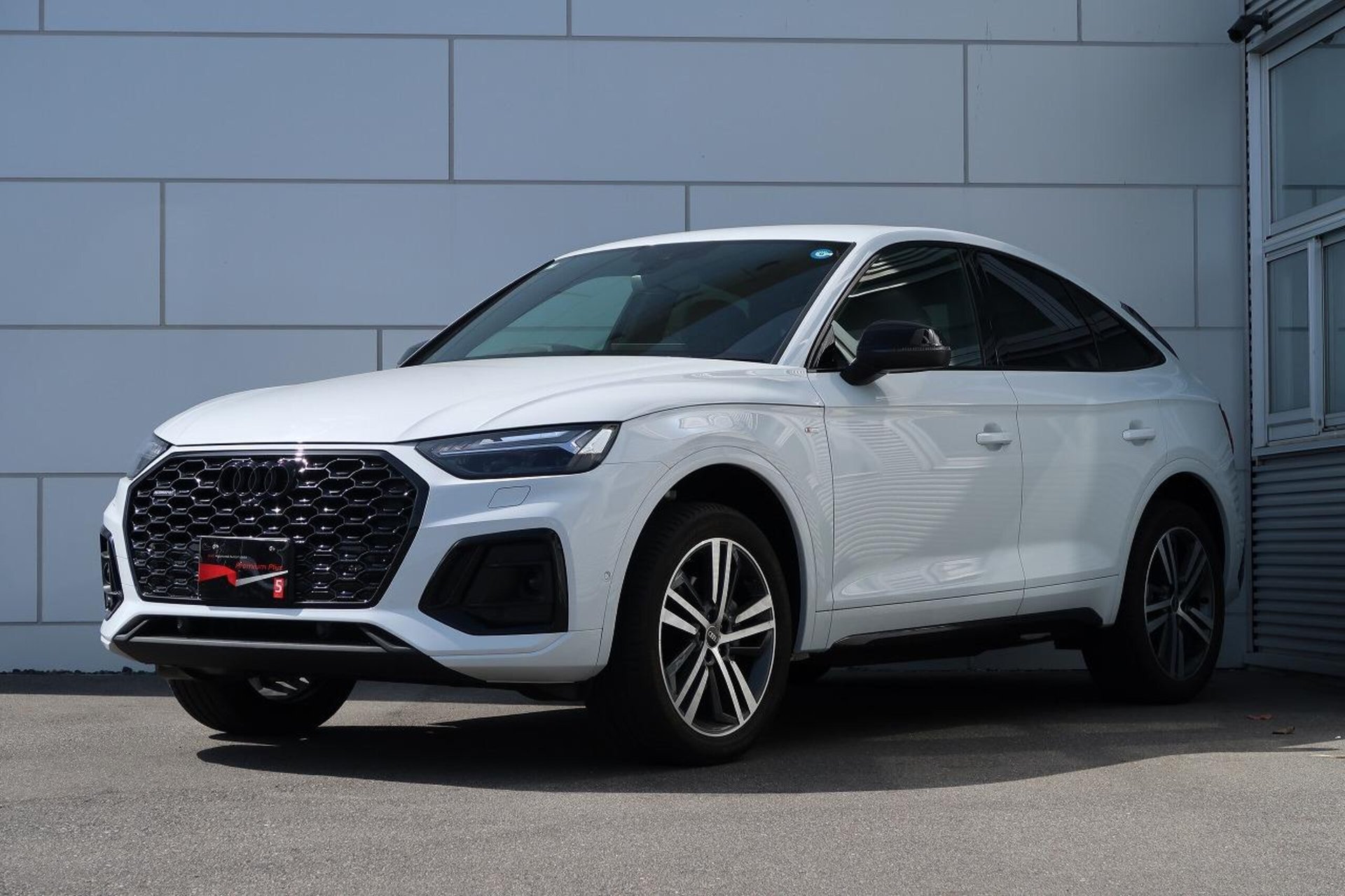 AUDI Q5 SPORTBACK - View 1