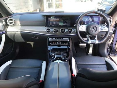 MERCEDES-BENZ E-CLASS - 10