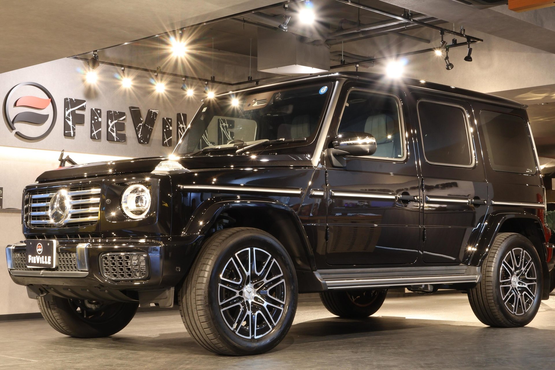 MERCEDES-BENZ G-CLASS - View 1