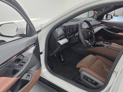 BMW 5 SERIES - 10