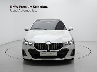 صورة 2 لـ 2025 BMW 5 SERIES