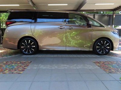 TOYOTA ALPHARD - 4