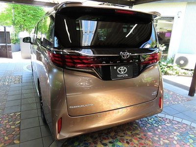 2025 Toyota ALPHARD — миниатюра 32