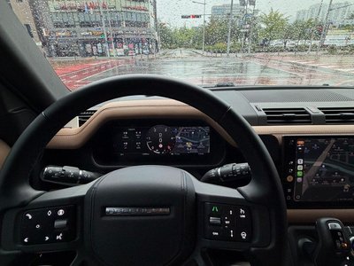 2025 LAND Rover DEFENDER photo 8