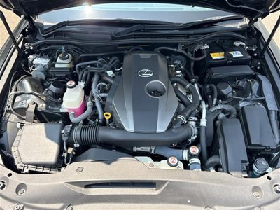 2021 Lexus IS — миниатюра 42