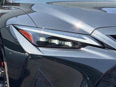 2021 Lexus IS — миниатюра 34