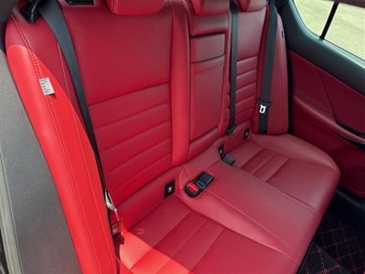 2021 Lexus IS — миниатюра 29