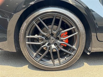 2021 Lexus IS — миниатюра 33