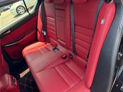 2021 Lexus IS — миниатюра 28