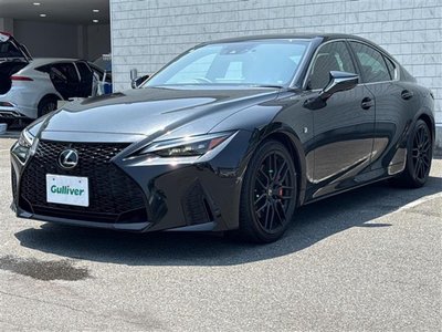 2021 Lexus IS — миниатюра 36