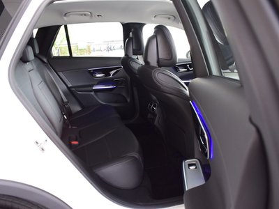صورة مصغرة 31 لـ 2025 Mercedes-BENZ GLC