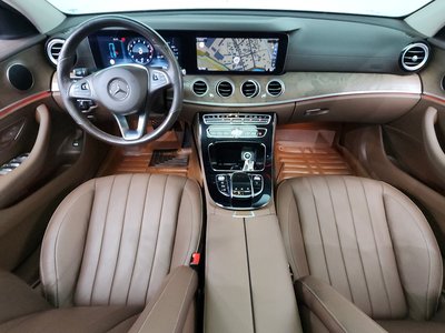 MERCEDES-BENZ E-CLASS - 5