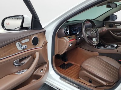 MERCEDES-BENZ E-CLASS - 10